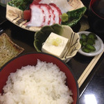 西麻布　日本料理「利久。」 - ランチ 海鮮丼 1100円
