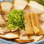 麺屋 勝天 - 料理写真:チャーシュー淡麗そば（塩）