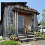 天然こうぼぱん とことこ - 威風堂々な佇まいの「とことこ」さん(*ﾟ▽ﾟ*)