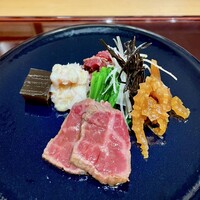 肉料理ふくなが - ②3種盛り（外もも炙り、センマイ、タルタル）