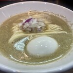 ヌードル＆スパイスカレー 今日の1番 - 味玉は店主からのお心遣い ※いつも有り難うございます！