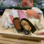 とも恵寿し - とも恵ずし(一部)です。