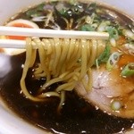 中華そば 無限 - 中華そば　麺リフト