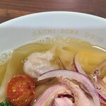 麦の龍 - ワンタンと玉ねぎ