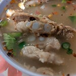 たくたいタイキッチン - ・軟骨はガシガシ噛み砕いて食うし