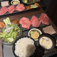 和牛焼肉 やくにく 路地裏 - 