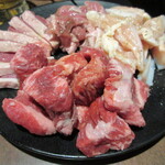 吃喝到飽 燒肉餐廳 Chikaraya 仙台站前店 - ハラミステーキ・鳥軟骨・生ラム、肩ロースステーキ