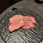 295308846 - 