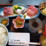 みえの丼はん - 海鮮丼セット。1,600円