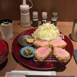 epais 阪神梅田店 - 本日のシャトーブリアンヘレカツ定食