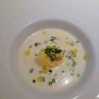デルフィーナ - ピュアホワイトの冷製スープ