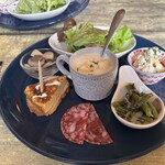 スパニッシュバル＆カフェ ニュートラル - 