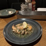 QUAYS pacific grill - 