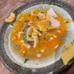 鳥茂 - ホルモン刺しの黄身和え