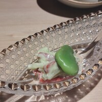 鮨 華 - 先付け　そら豆の翡翠和え