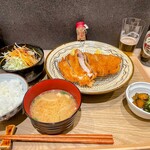 とんかつ 嘉らく - 特ロースとライスセット