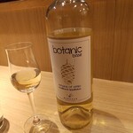 RISTORANTE IL NODO - レッツィーナワイン（ギリシャ）