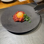 295337618 - 