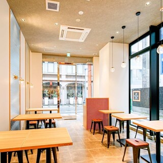 落ち着いた空間で楽しむ朝食・ランチ◆テイクアウトや配達も◎