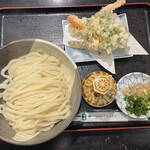 本格手打うどん あらた - 