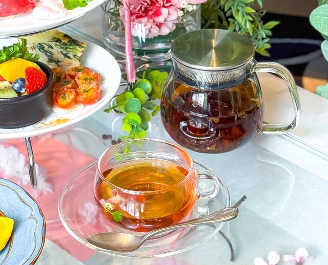 FLOWER CAFE MONTPARNASSE （フラワー カフェ モンパルナス