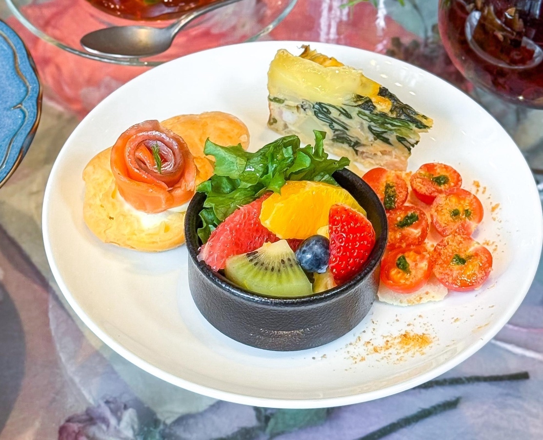 写真 : FLOWER CAFE MONTPARNASSE （フラワー カフェ