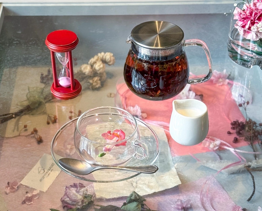 写真 : FLOWER CAFE MONTPARNASSE （フラワー カフェ