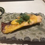 295345916 - 
