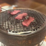 炭火焼肉　仁 - 