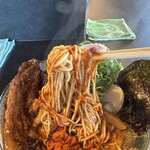 RAMEN HITONI YASASHIKU - 【葱辛魚（大辛）＝ストレート細麺】