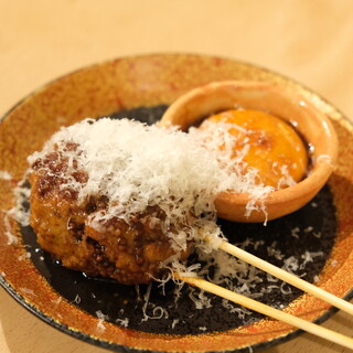 特製タレと香辛料のハーモニー♪自家製“サルシッチャ“の串焼き