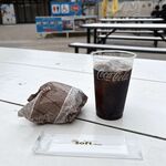 バーガーと牛丼の店 淡be- - コーラと共に