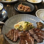 炭焼牛たん東山 - 