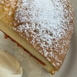 喫茶tton - ジャムにピントが合ったようです