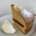 喫茶tton - トトンさんのヴィクトリアケーキがいちばん好きです