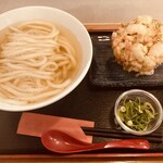 讃岐うどん酒場 川金 - かけ中　かき揚げ