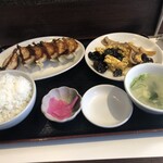 手作り鉄鍋餃子 双龍 - 