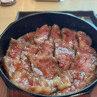 炭火和牛焼肉もうもう亭 広小路店 - 
