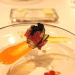 ア・ニュ ルトゥルヴェ・ヴー - もも肉のカルパッチョと茄子のサンド　(2014/07)