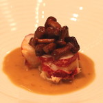 ア・ニュ ルトゥルヴェ・ヴー - オマール海老とジロール茸、甲殻類のソースで　(2014/07)