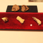 ア・ニュ ルトゥルヴェ・ヴー - チーズ　(2014/07)
      