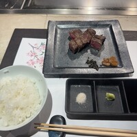 鉄板焼 ステーキ 北野坂 - 