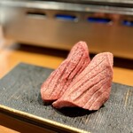 焼肉ストーリー - 特上厚切り生タン