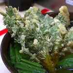 よつば - にらそば@税込500円、春菊天@税込150円