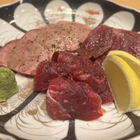 神戸焼肉 金虎 - 