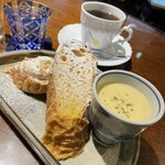 灯屋 - コーンスープ濃厚で美味しいです