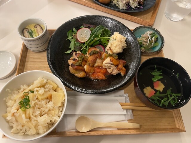 火と人食堂 - 千代県庁口/食堂 | 食べログ