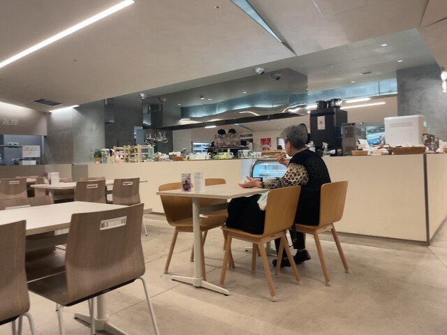 火と人食堂 - 千代県庁口/食堂 | 食べログ