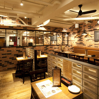 ◇全38席◇温かみのある店内で寛ぎのひと時を