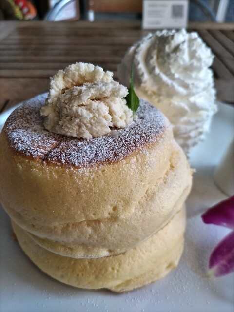 PancakeHouse HoiHoi Sakae Honten photo 3